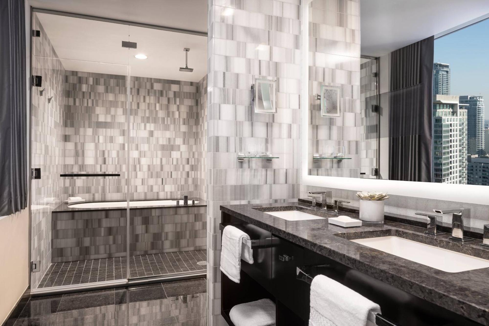 The Ritz-carlton, L.a. Live